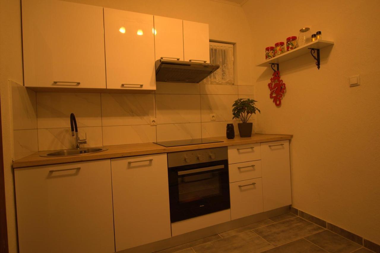 Studio Apartman Grga Сень Экстерьер фото